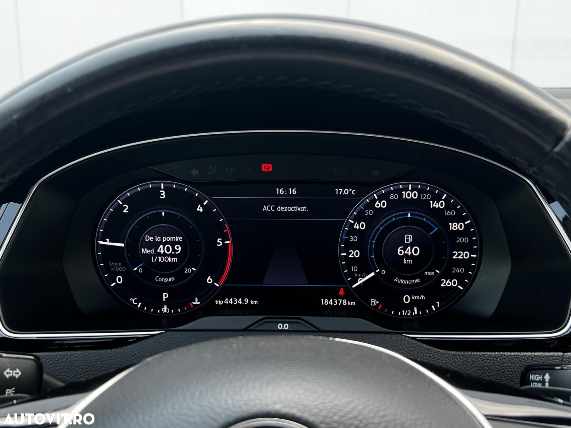 Volkswagen Passat - 18