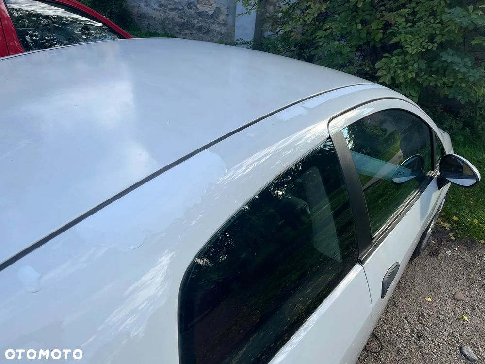 Fiat Grande Punto - 11