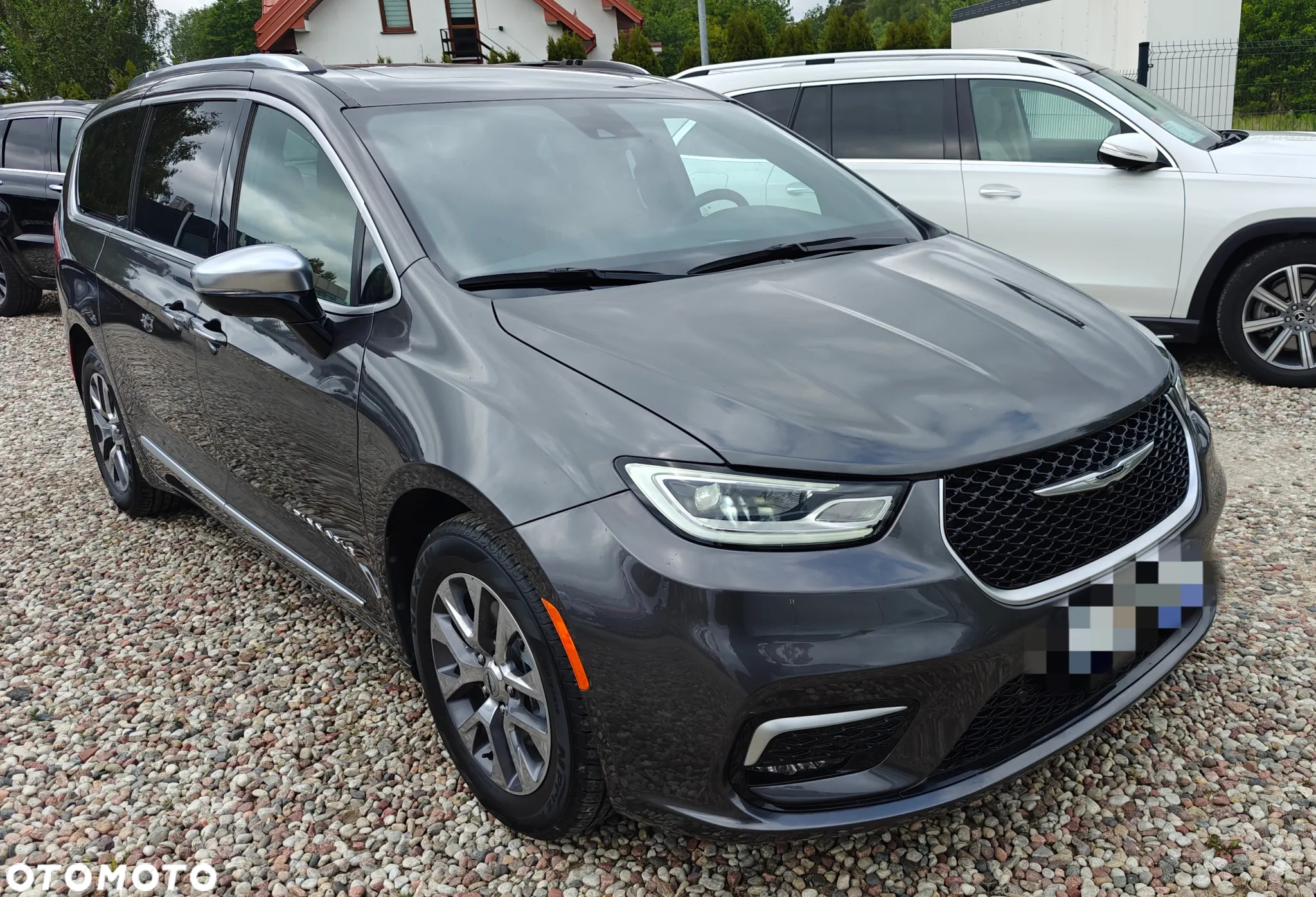 Chrysler Pacifica - 9