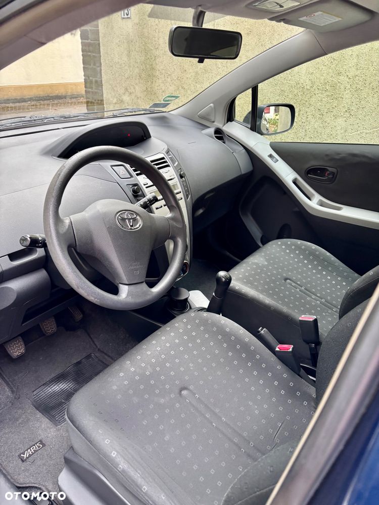 Toyota Yaris 1.0 Luna A/C - 9