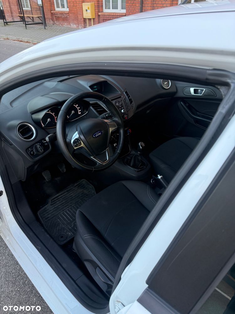 Ford Fiesta - 6
