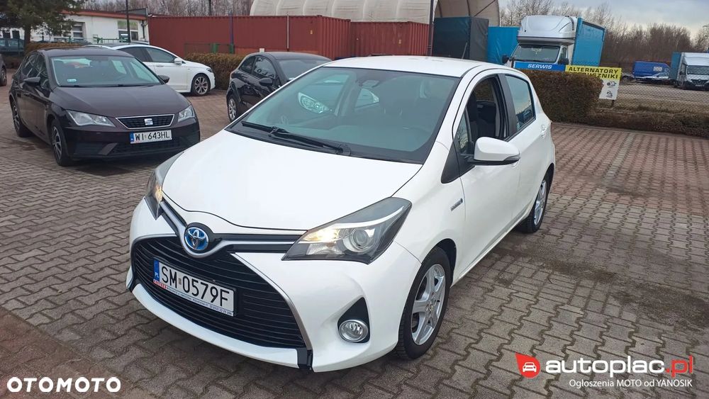 Toyota Yaris Hybrid 100 Active EU6 - 3