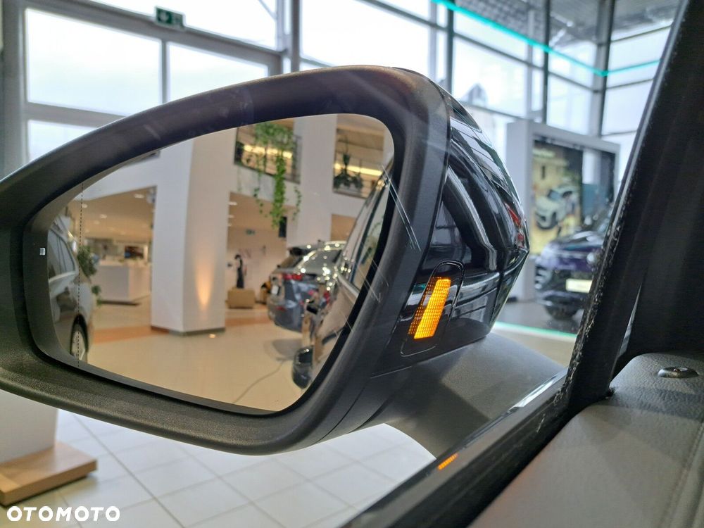 Volkswagen Tiguan 1.5 eHybrid PHEV 150kW Elegance DSG - 26