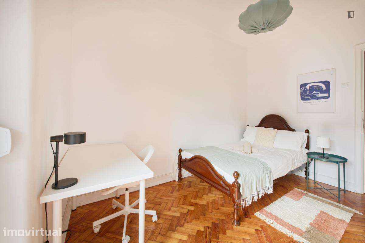 Quarto - localizado em Entrecampos Lisbon - Grande imagem: 4/41