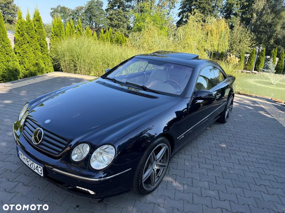 Mercedes-Benz CL - 33