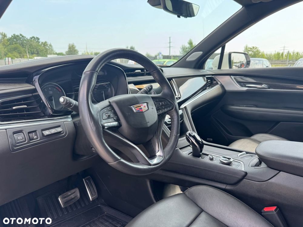 Cadillac XT6 - 11