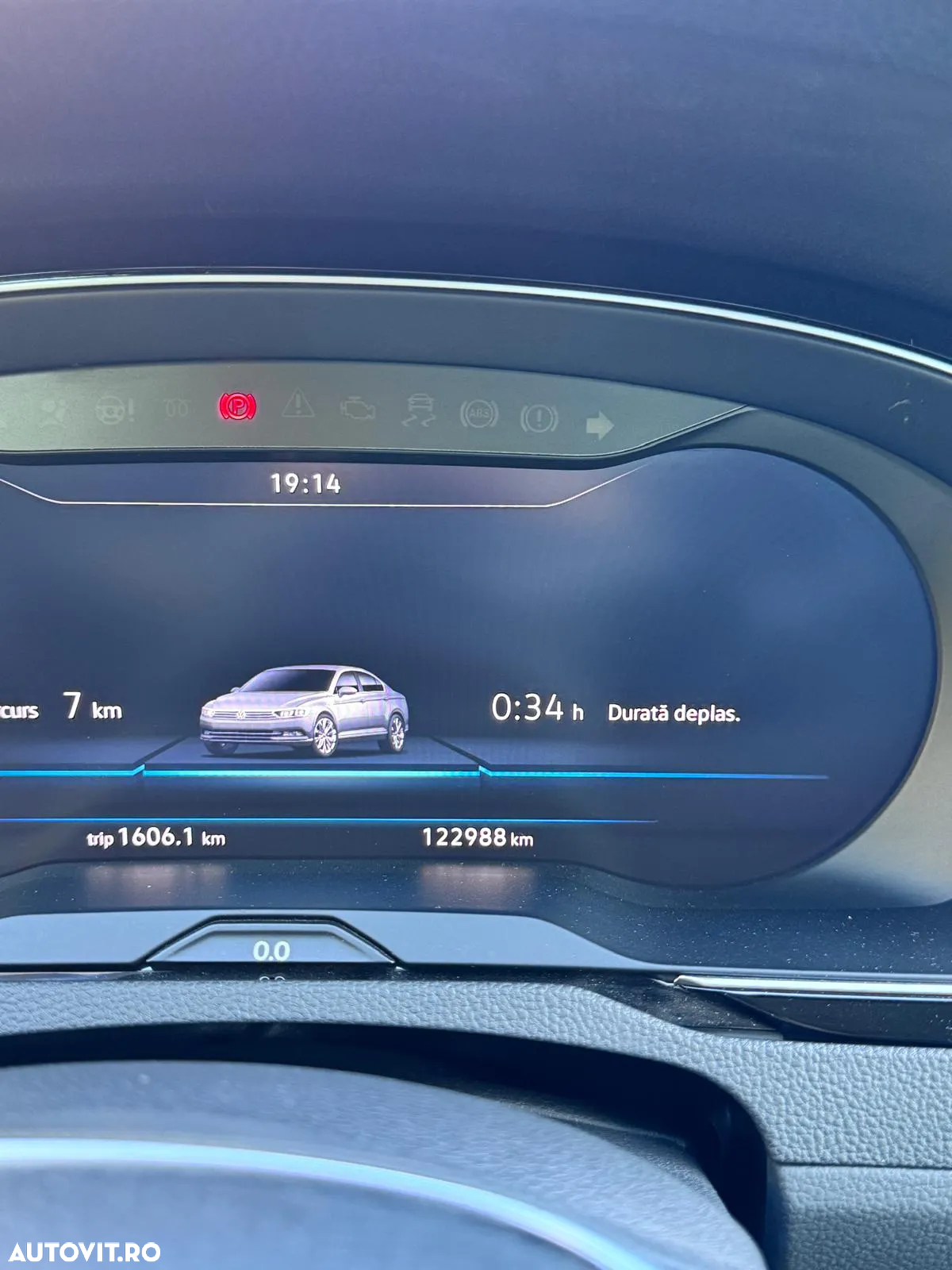 Volkswagen Passat 1.6 TDI Comfortline - 7