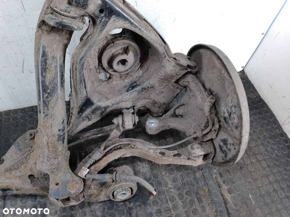WÓZEK, TRAWERS TYŁ AUDI A6 C6 2.0 TDI KOMBI - 12
