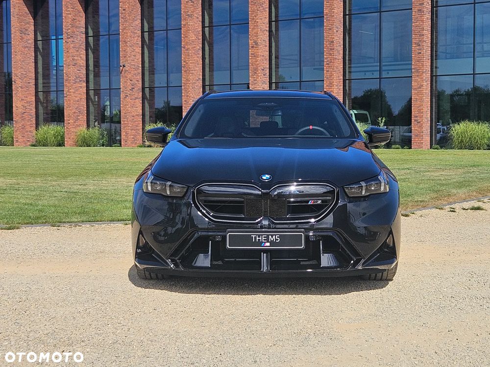 BMW M5 xDrive - 7