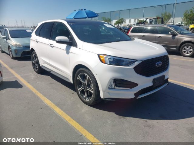 Ford Edge - 2