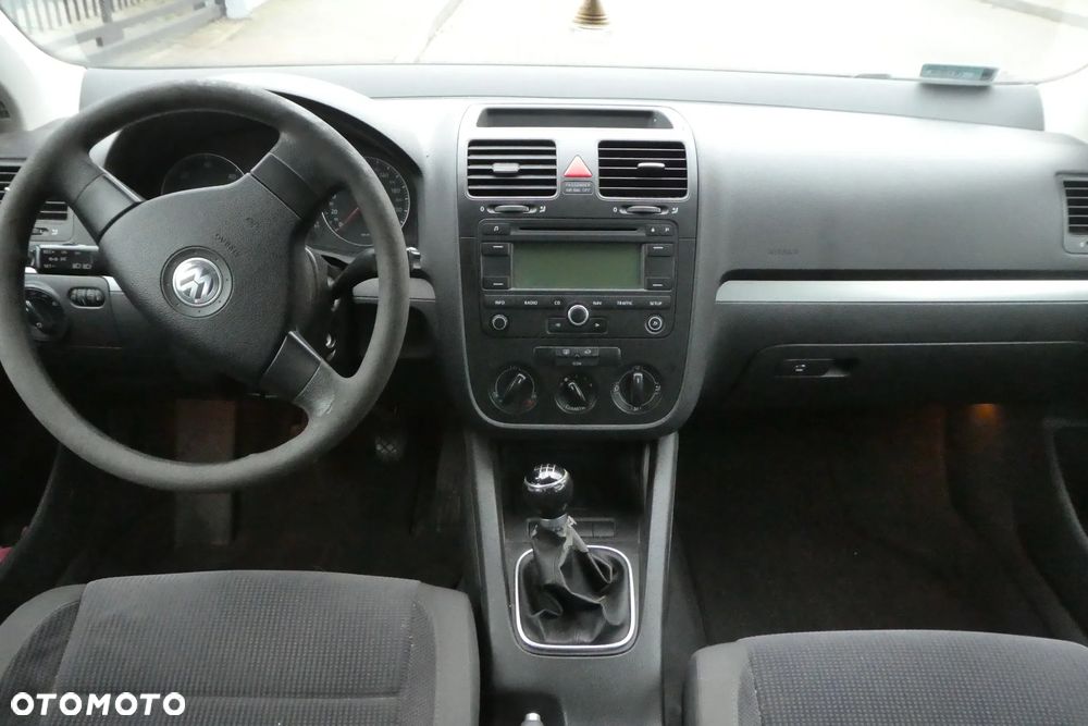 Volkswagen Jetta - 9