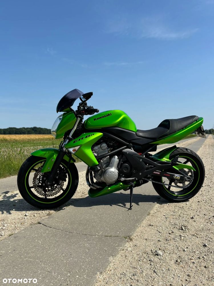 Kawasaki ER - 2