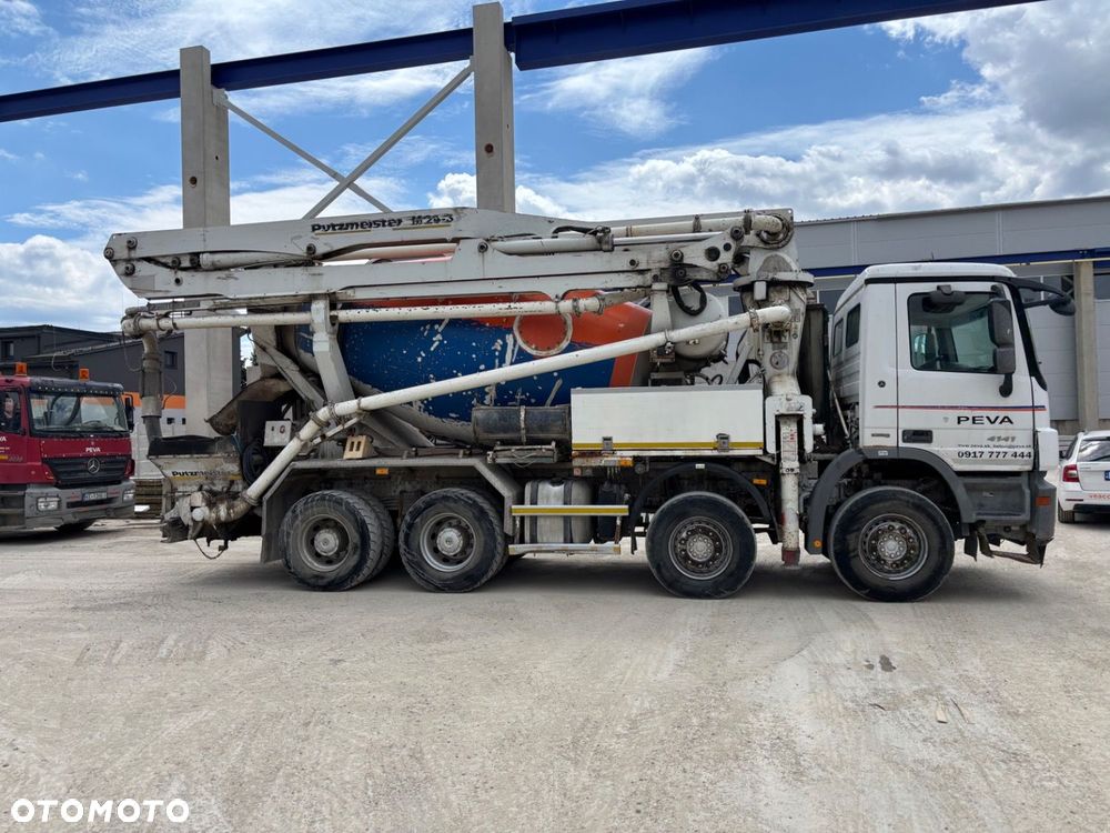 Versalift Actros 4141 8X4 + Putzmaister M24 - 4