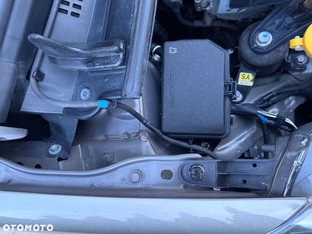 Toyota Yaris 1.5 Premium - 28