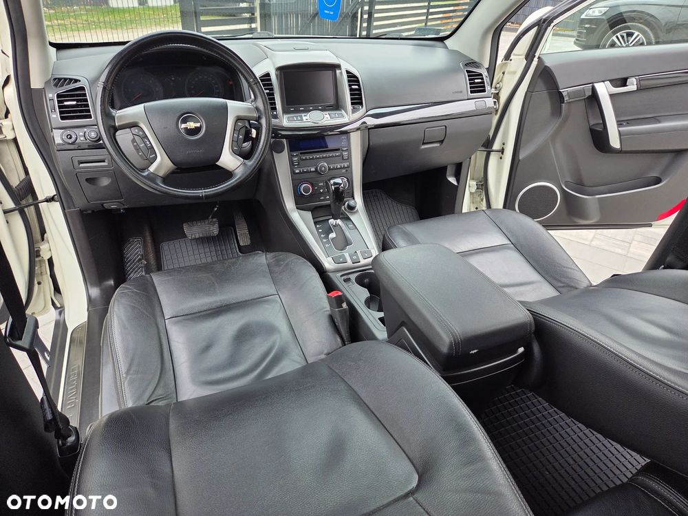 Chevrolet Captiva 2.2 D LTZ - 39
