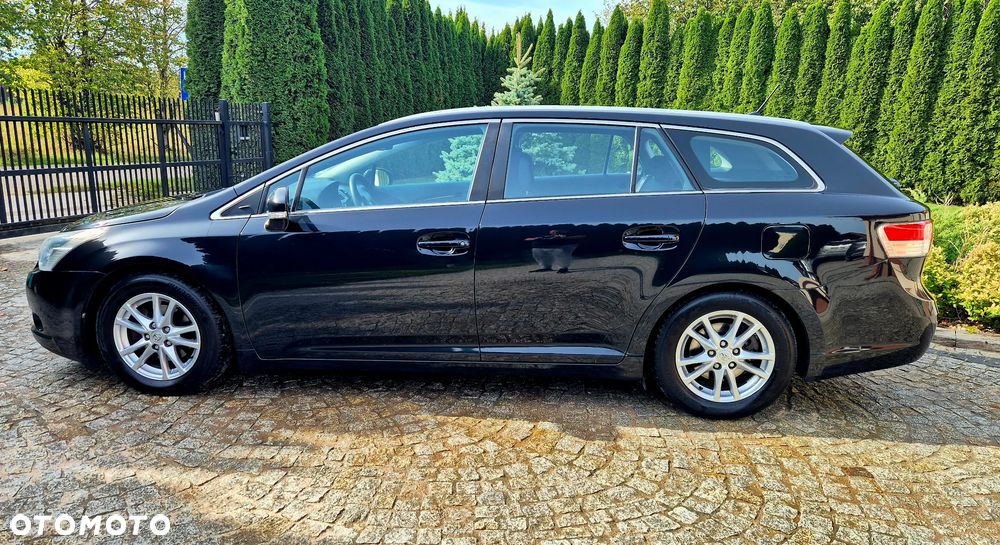 Toyota Avensis 2.0 D-4D Sol - 10