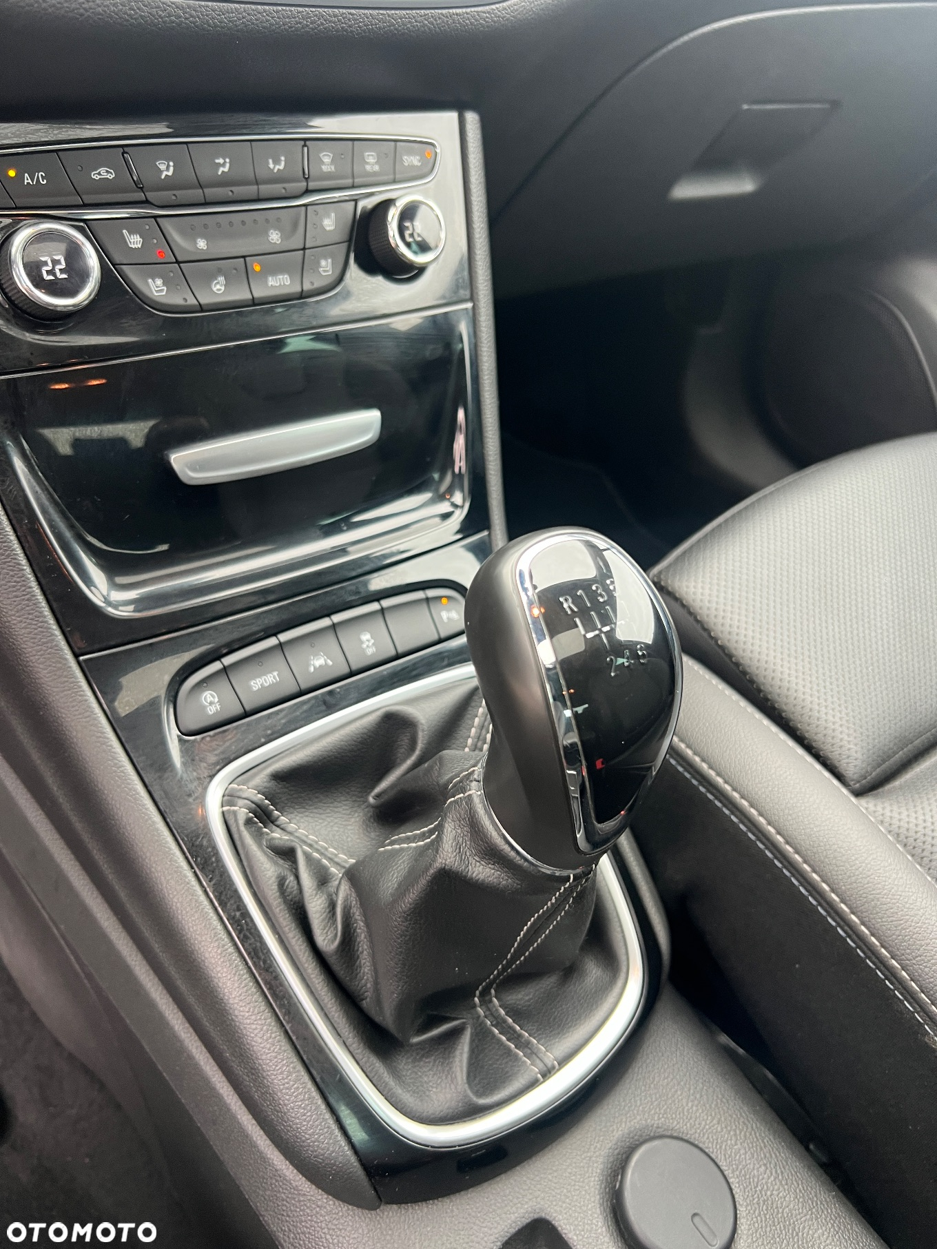Opel Astra V 1.6 T GPF Dynamic S&S - 13