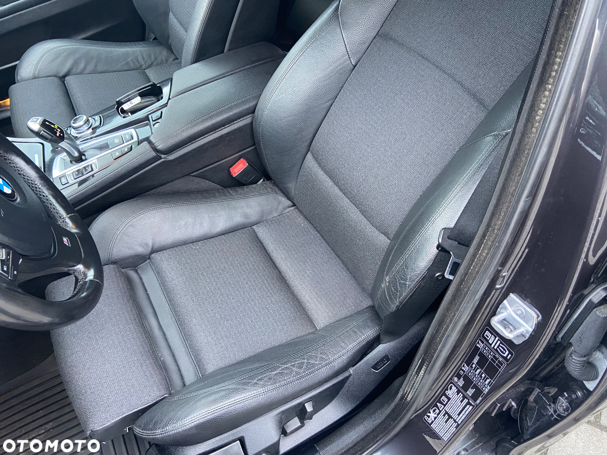 BMW Seria 5 525d xDrive Touring Modern Line - 15