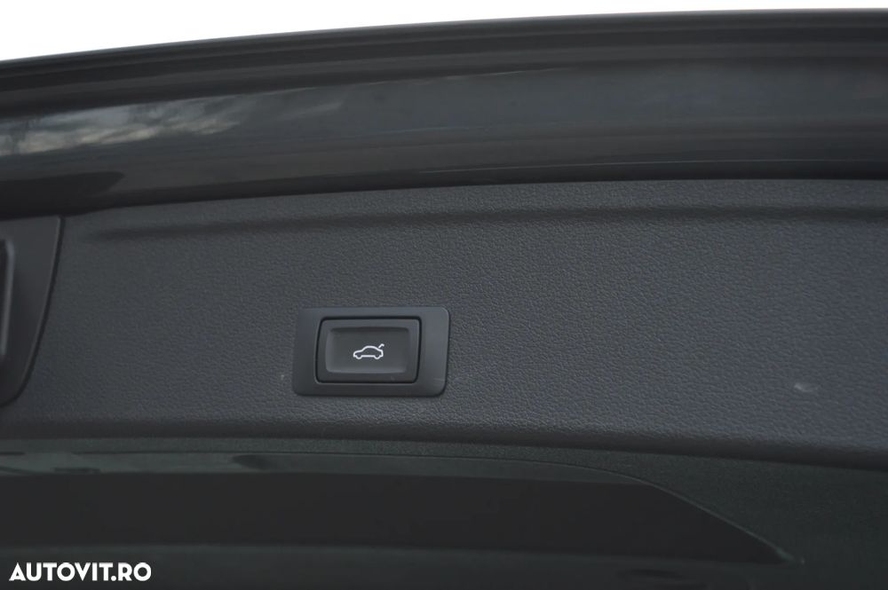 Audi A4 2.0 TDI S tronic - 28