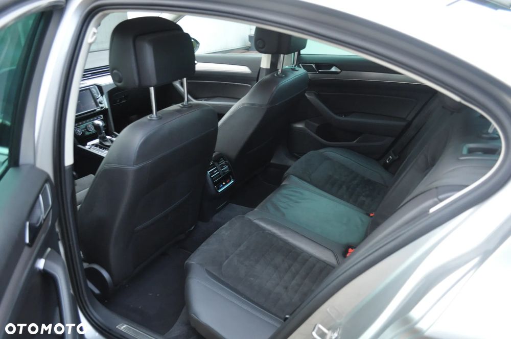 Volkswagen Passat 2.0 TDI BMT Highline DSG - 16