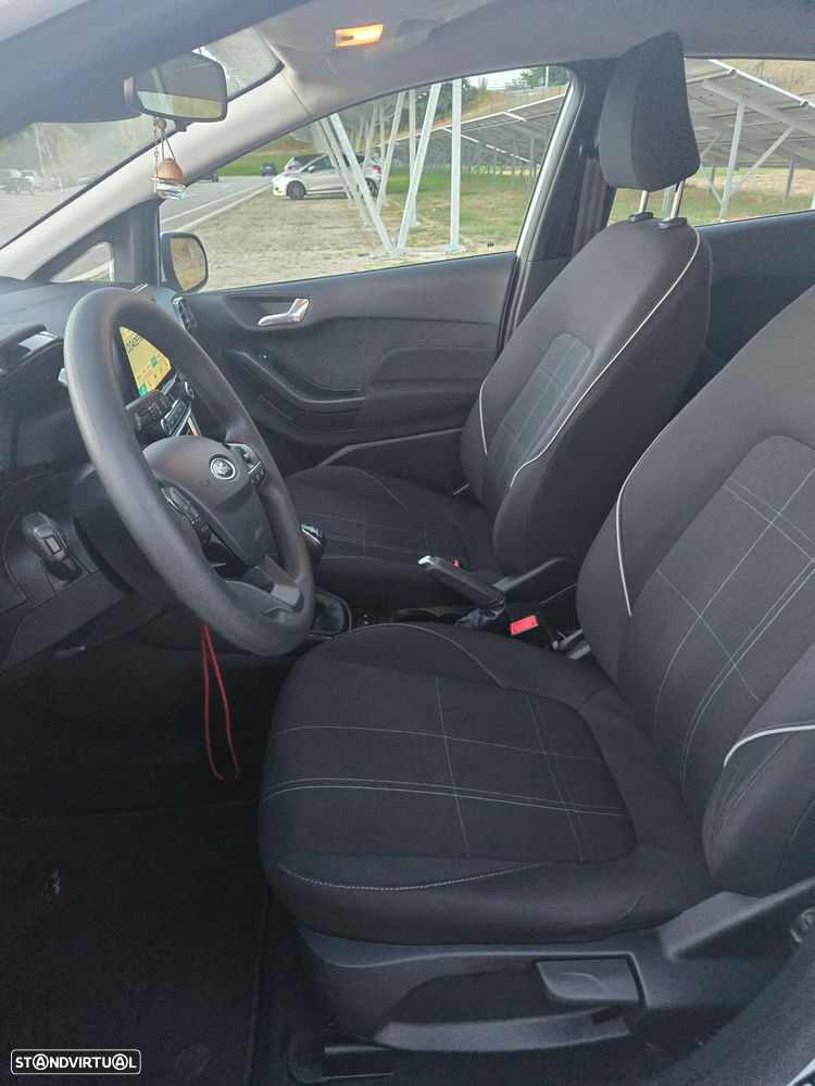 Ford Fiesta 1.1 TITANIUM - 11