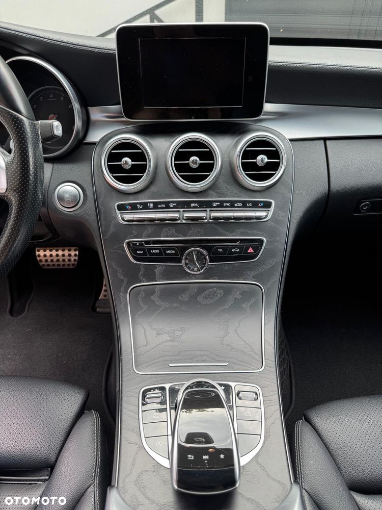 Mercedes-Benz Klasa C 200 4-Matic 7G-TRONIC - 11