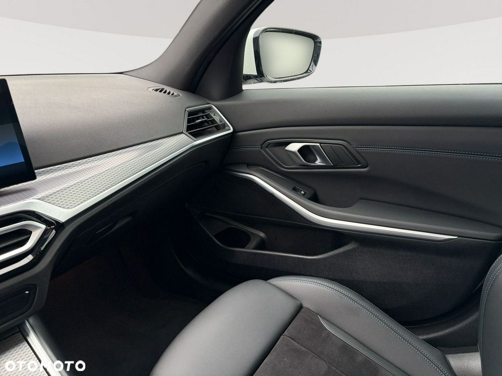 BMW Seria 3 318i M Sport - 19