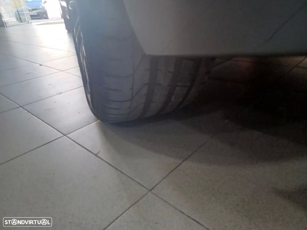 BMW 330 e Corporate Edition Auto - 36