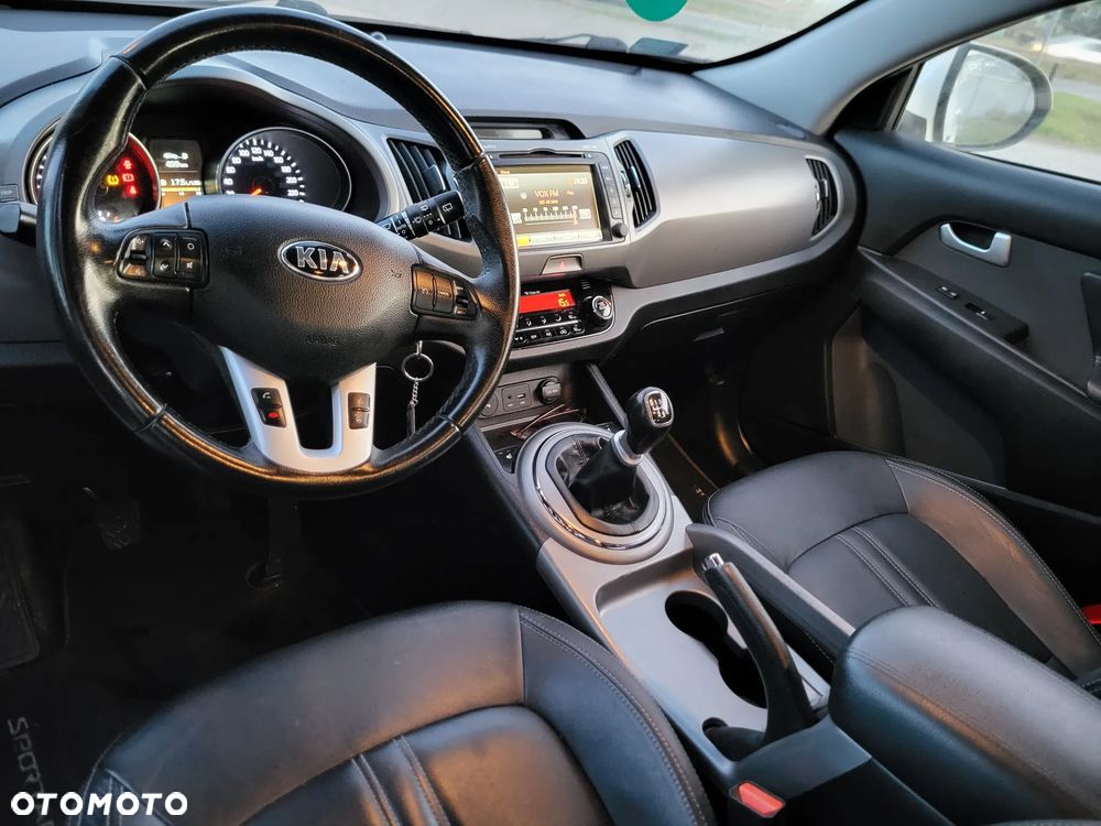 Kia Sportage 1.7 CRDI Business Line L 2WD - 9