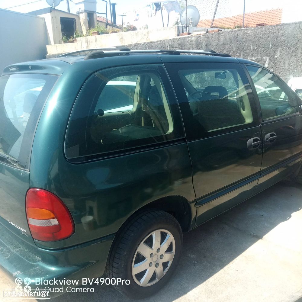 Chrysler Voyager 2.5 TD SE - 2