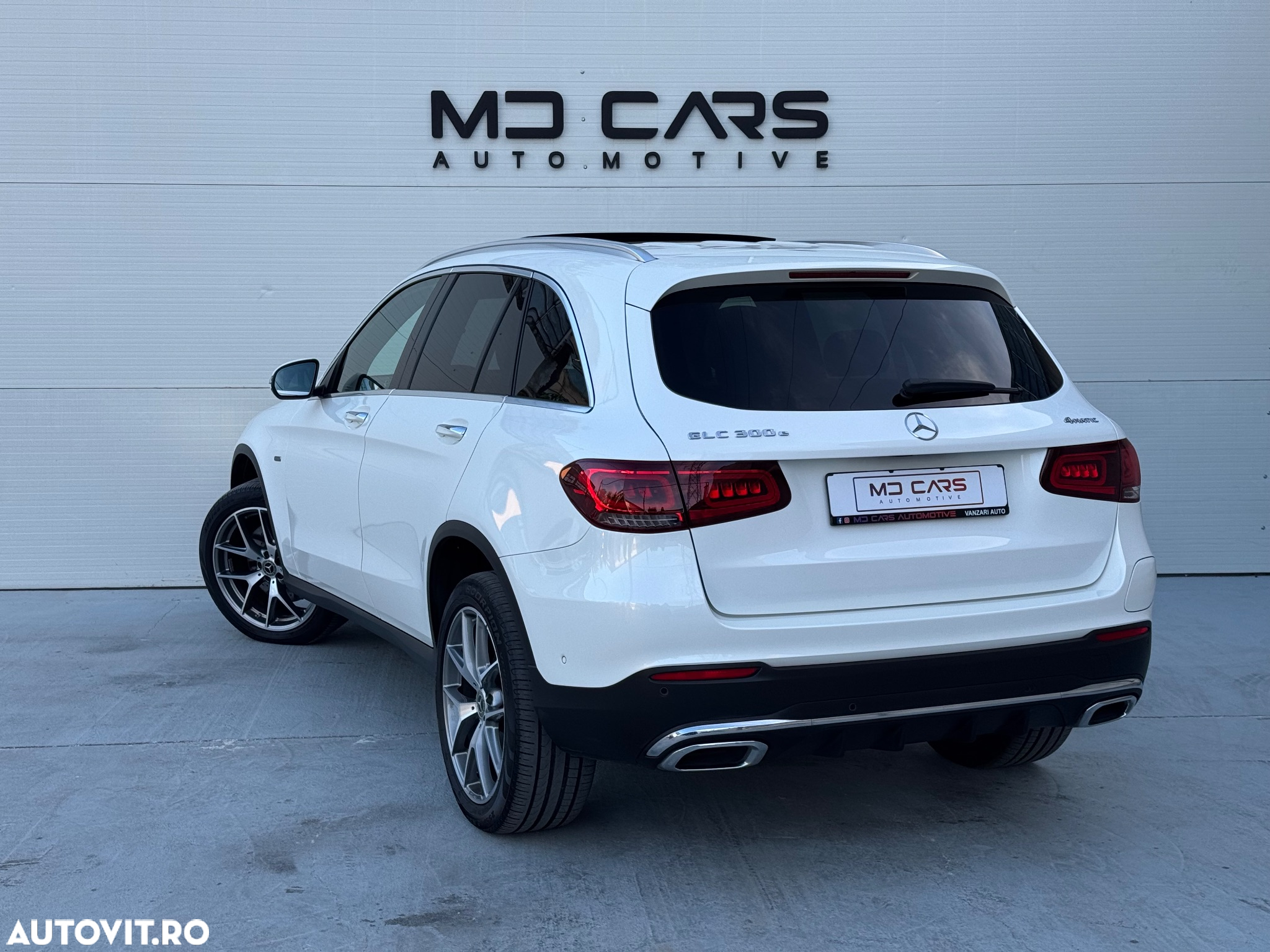 Mercedes-Benz GLC 300 e 4Matic 9G-TRONIC Edition AMG Line - 3