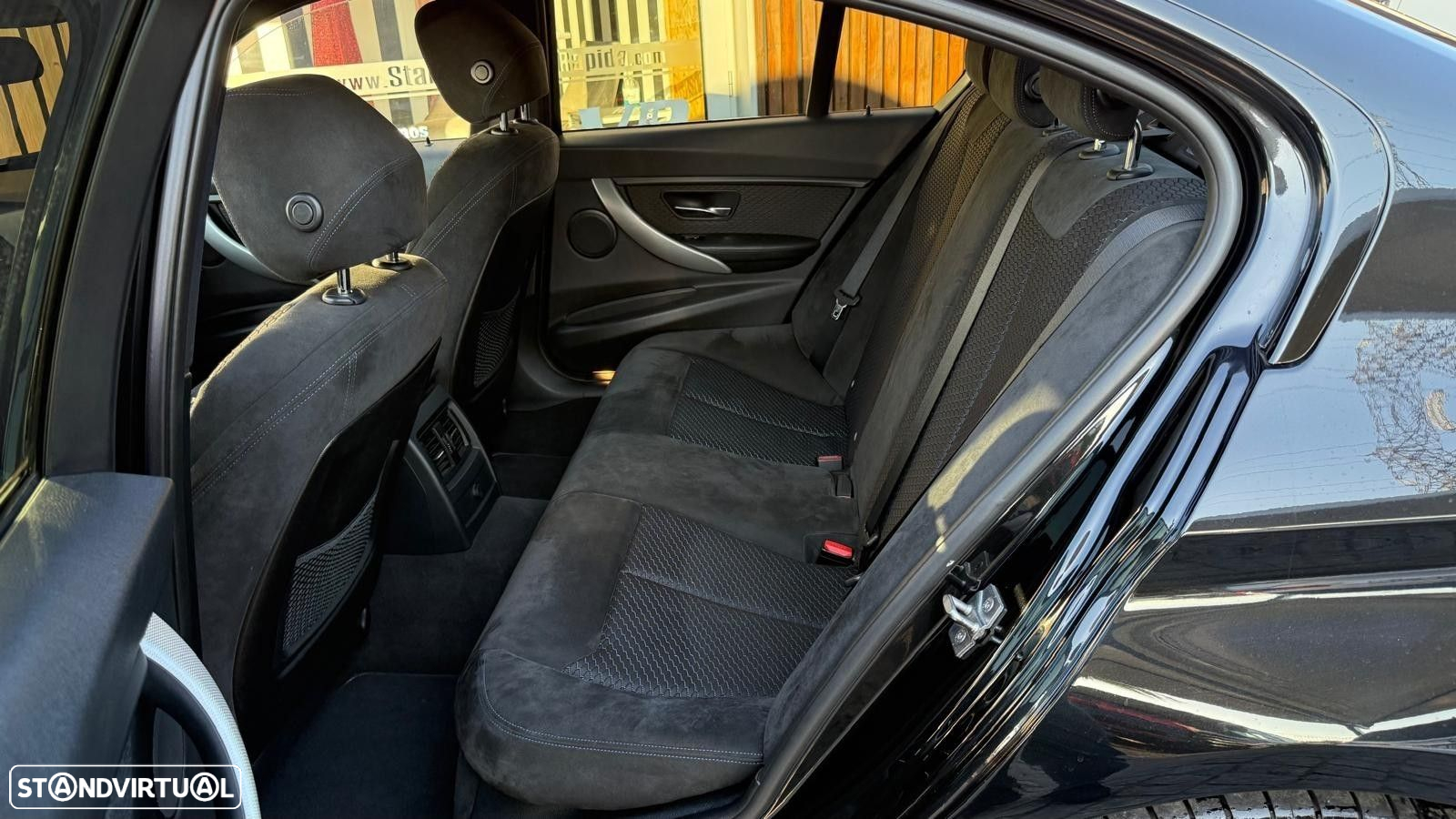 BMW 320 d Auto Pack M - 12