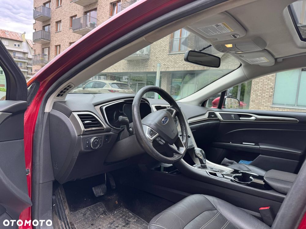 Ford Fusion - 11