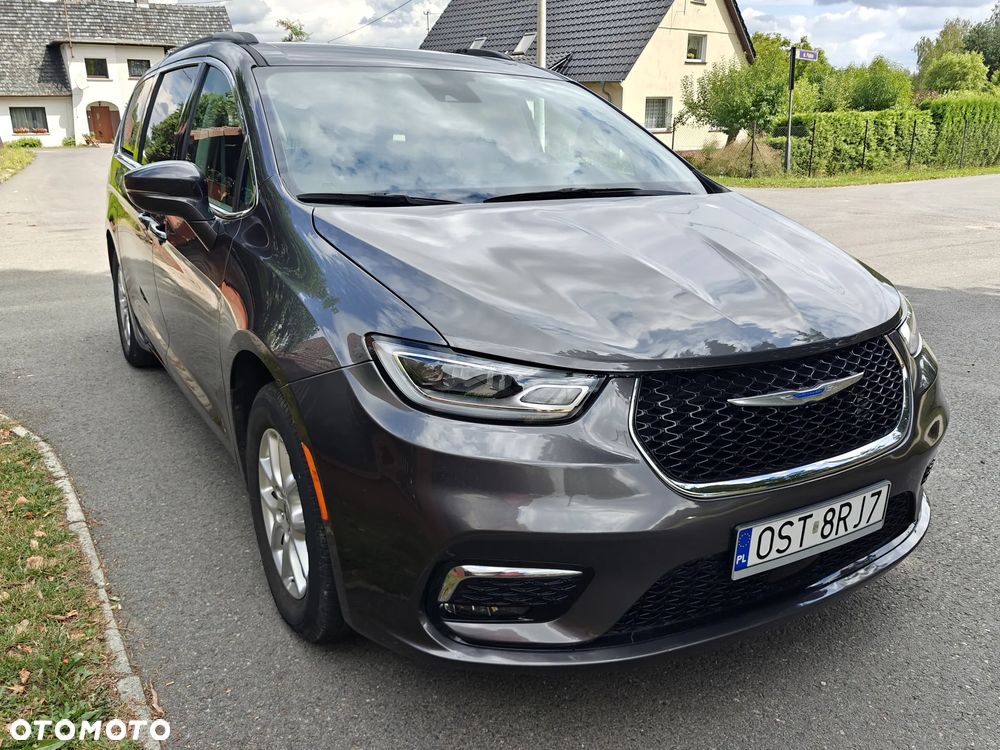 Chrysler Pacifica - 3