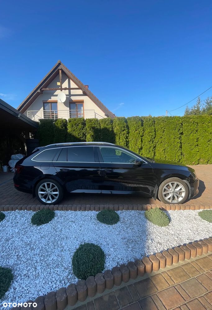 Skoda Superb 1.6 TDI Style Greenline - 9