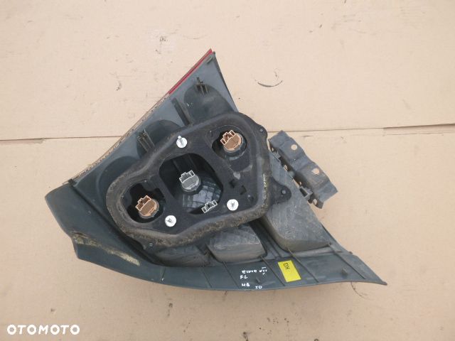 LAMPA LEWY TYŁ LEWA TYLNA HONDA CIVIC VII 5D LIFT HB - 22