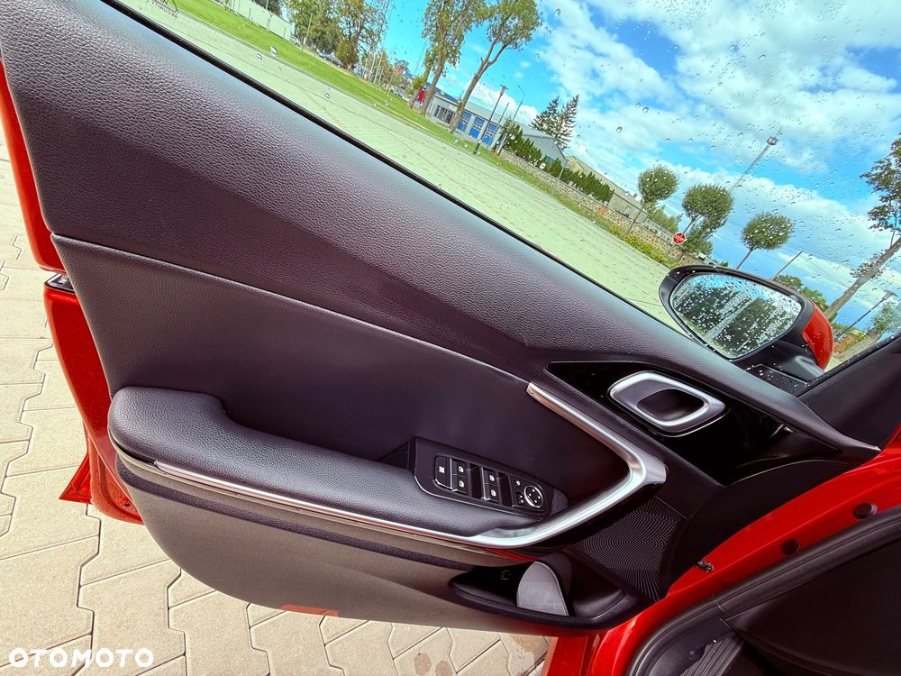Kia Ceed 1.6 CRDi (48V Mild-Hybrid) Platinum - 24