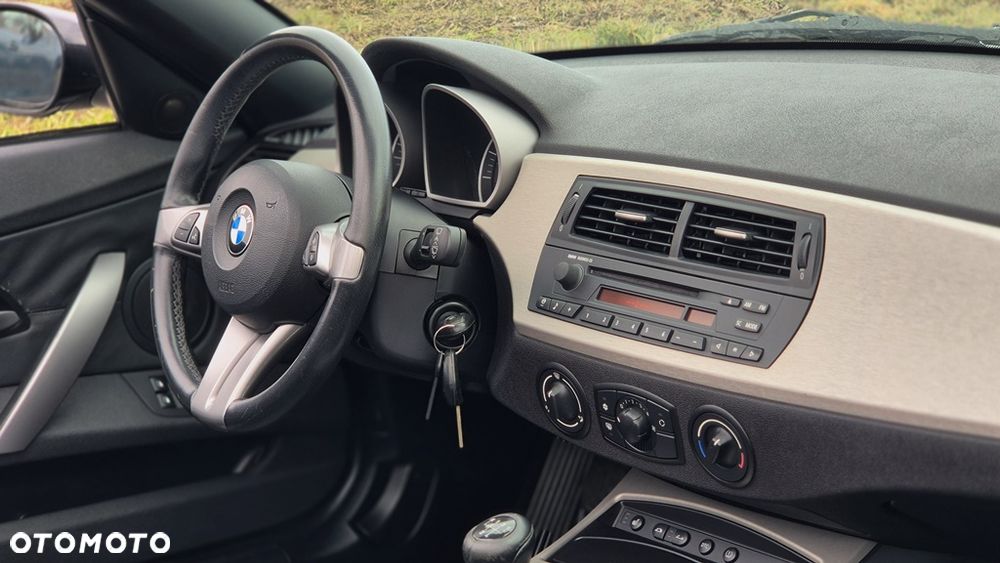 BMW Z4 2.2i - 15