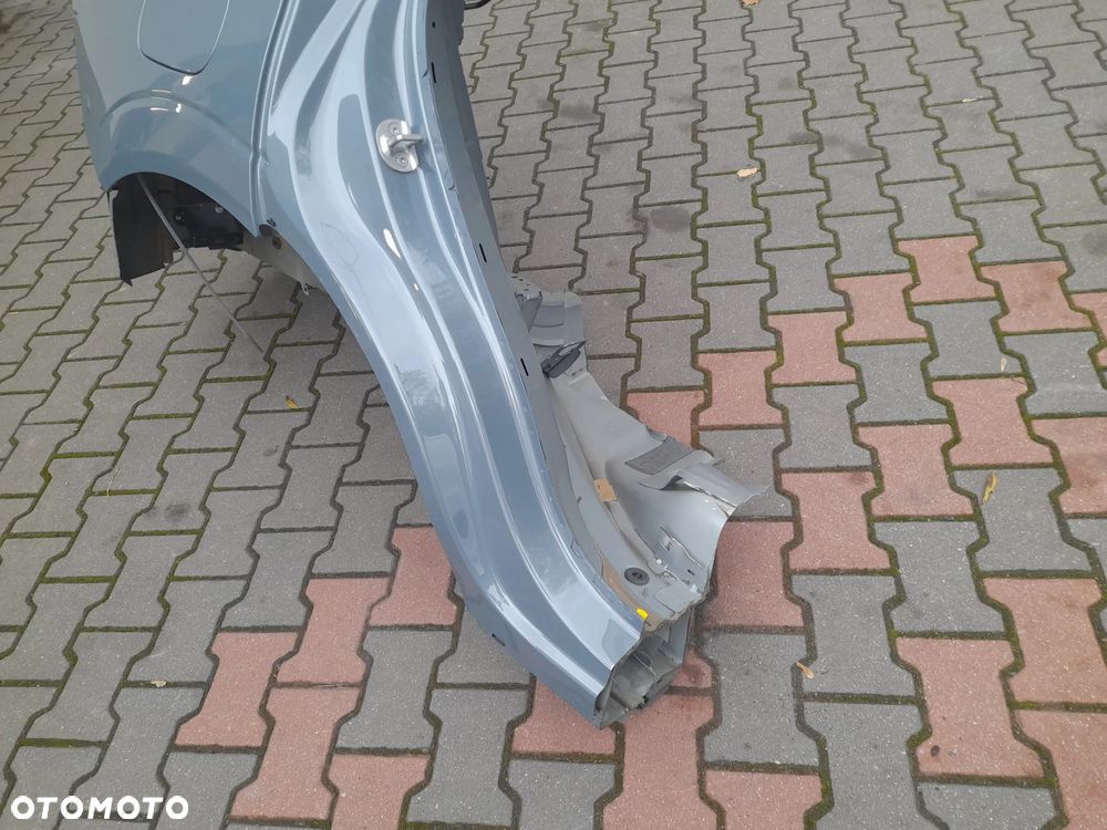 Błotnik prawy tył kolor 728 volvo xc60 II 2023R - 4