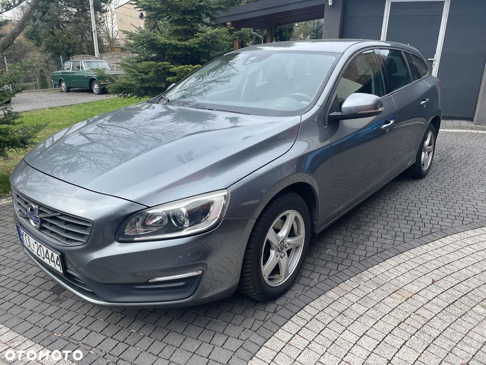 Volvo V60 D3 Momentum - 5