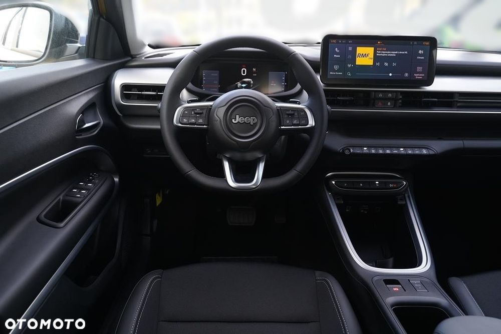 Jeep Avenger 1.2 T3 mHEV Summit FWD eDCT6 - 18