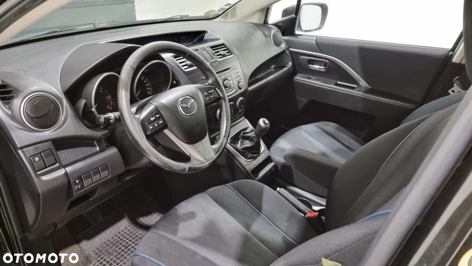 Mazda 5 - 12