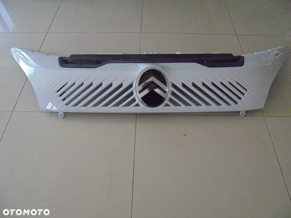 ATRAPA Citroen Jumper Maskownica GRILL  735775028 735782799 LIFT 2024- - 1