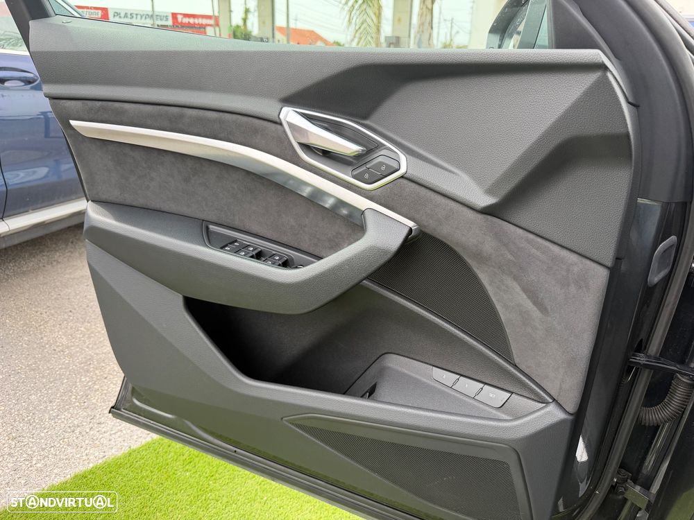 Audi e-tron 55 quattro S line - 15