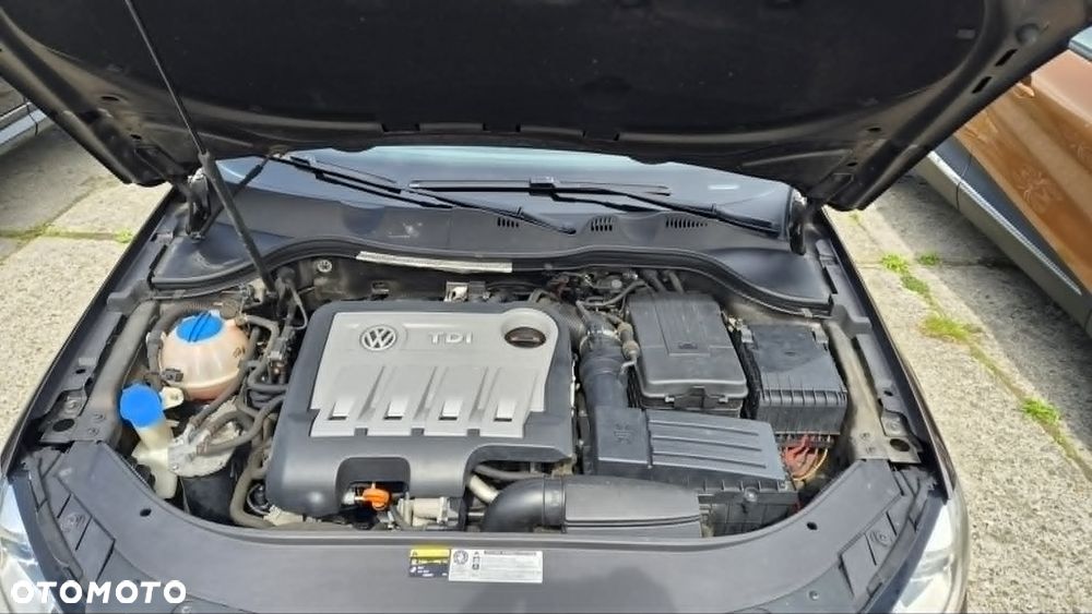 Volkswagen Passat 2.0 TDI Comfortline DSG - 12