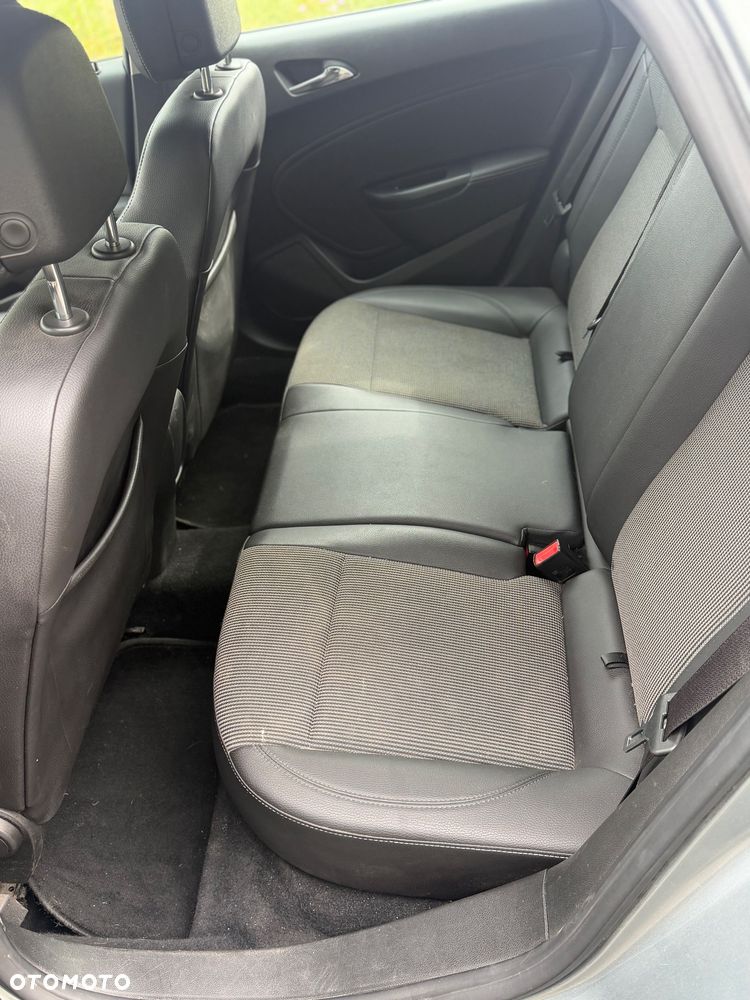 Opel Astra 1.7 CDTI Executive - 5