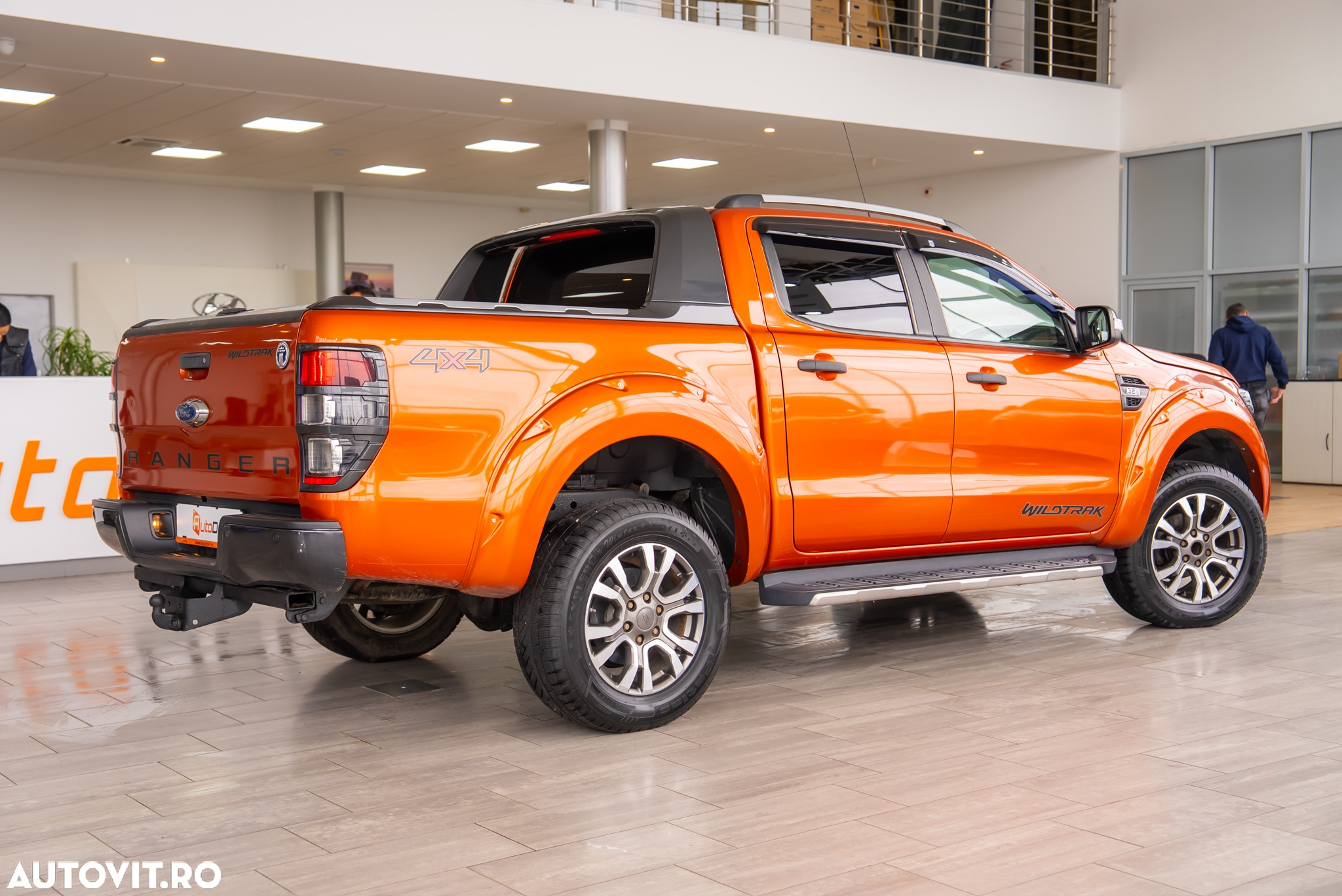 Ford Ranger Pick-Up 3.2 TDCi 4x4 Cabina Dubla LIMITED Aut. - 12