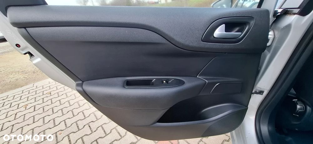 Citroën C4 1.4 VTi Seduction - 20