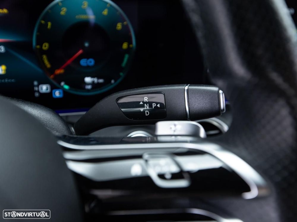 Mercedes-Benz E 300 de 4Matic 9G-TRONIC AMG Line - 22