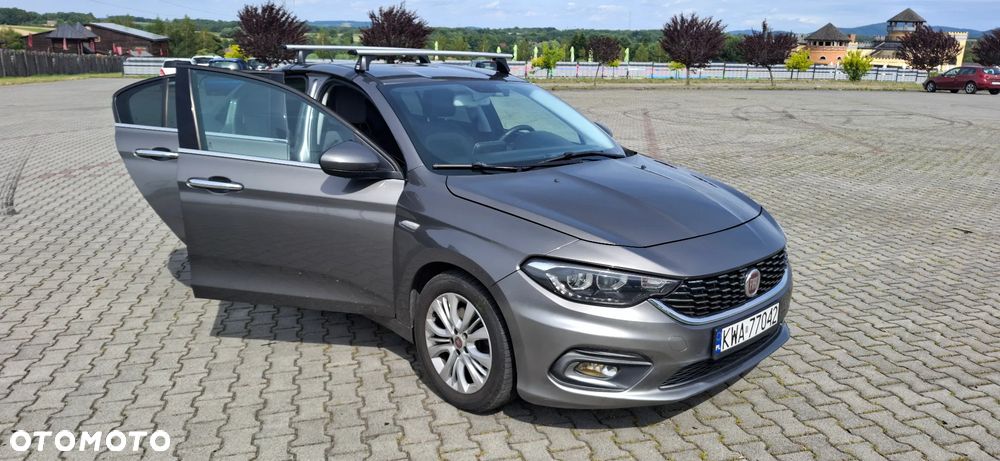 Fiat Tipo 1.4 16V Lounge EU6d - 6